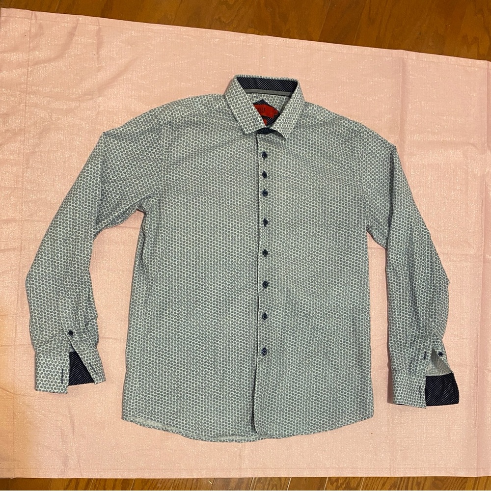 Men's Patterned Shirt - size L.
